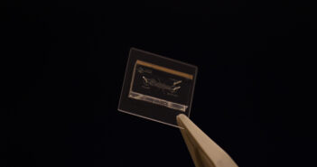 Twisted light technique targets earlier disease detection with tiny samples