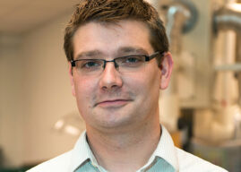 Low-power lasers create water-repellent polymers and reflective coatings